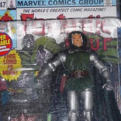 MARVEL LEGENDS DR DOOM MASK OFF VARIANT SERIES II TOY BIZ DR DOOM
