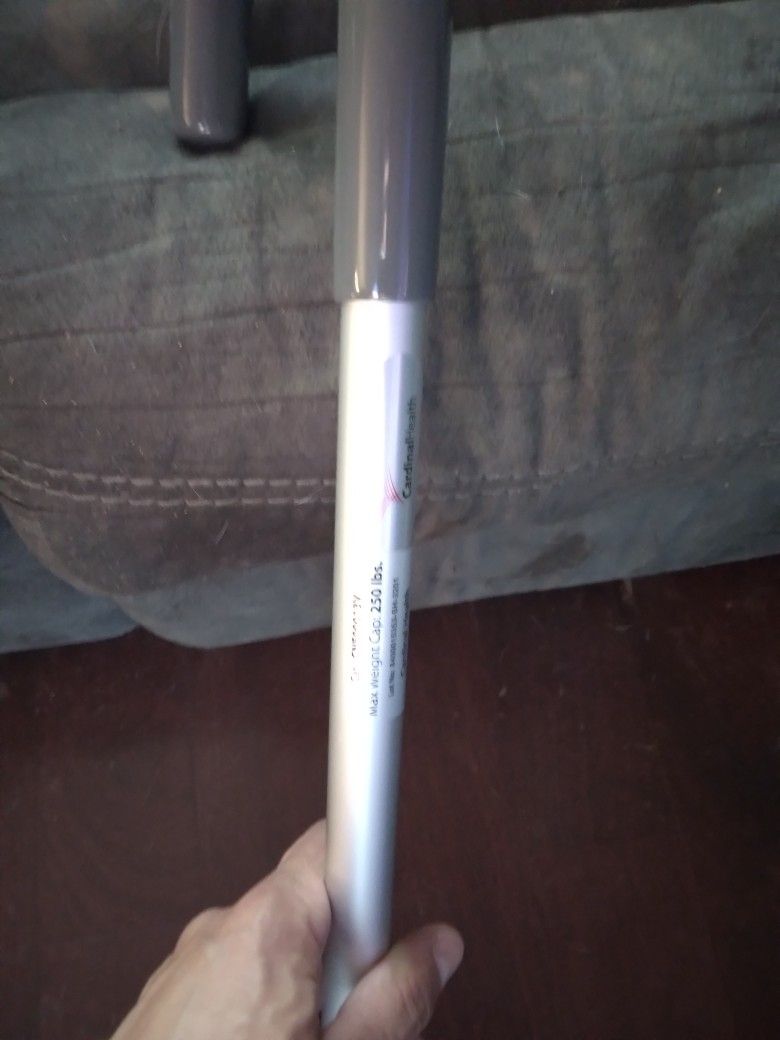 Brand NEW Cardinal Health walking cane.
