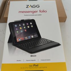 Keyboard and case for iPad 9.7