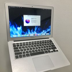 FIRM PRICE - MacBook Air 13.3” •  256gb SSD Like New • Great Battery • Original Charger Included