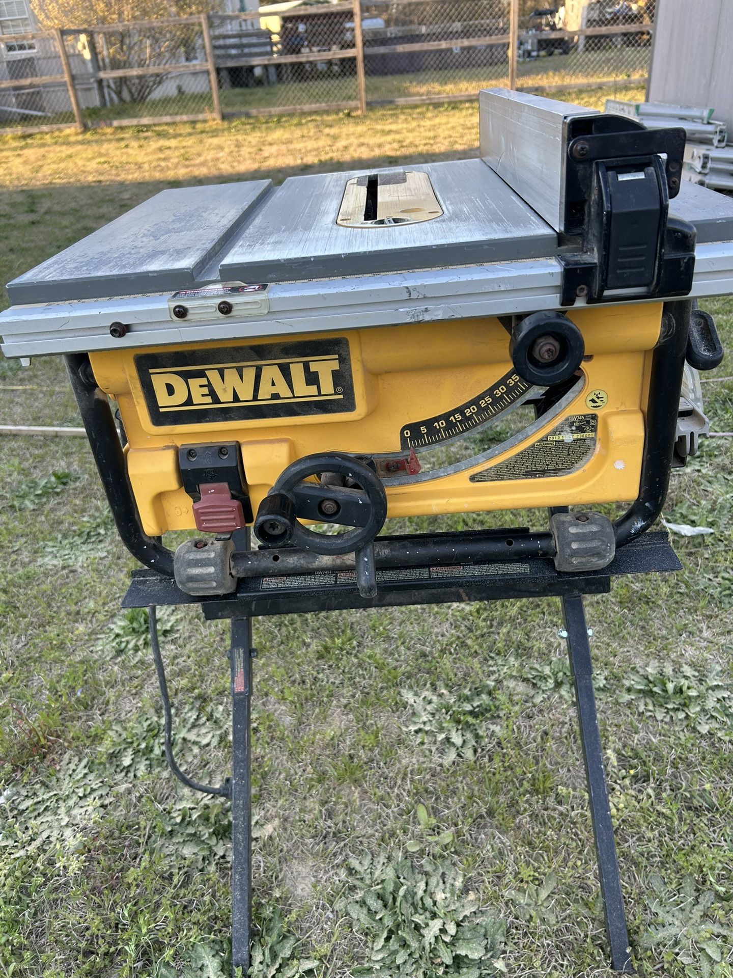 Dewalt Tabbe Saw