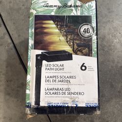 Tommy Bahama LED SOLAR PATH Light