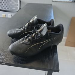 Puma Ultra 5 Size US 7.5 
