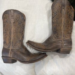 Women's Ariat Boots 7.5