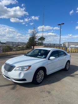 2012 chrysler 200 limited