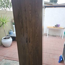 Brown Closetmat Cupboard