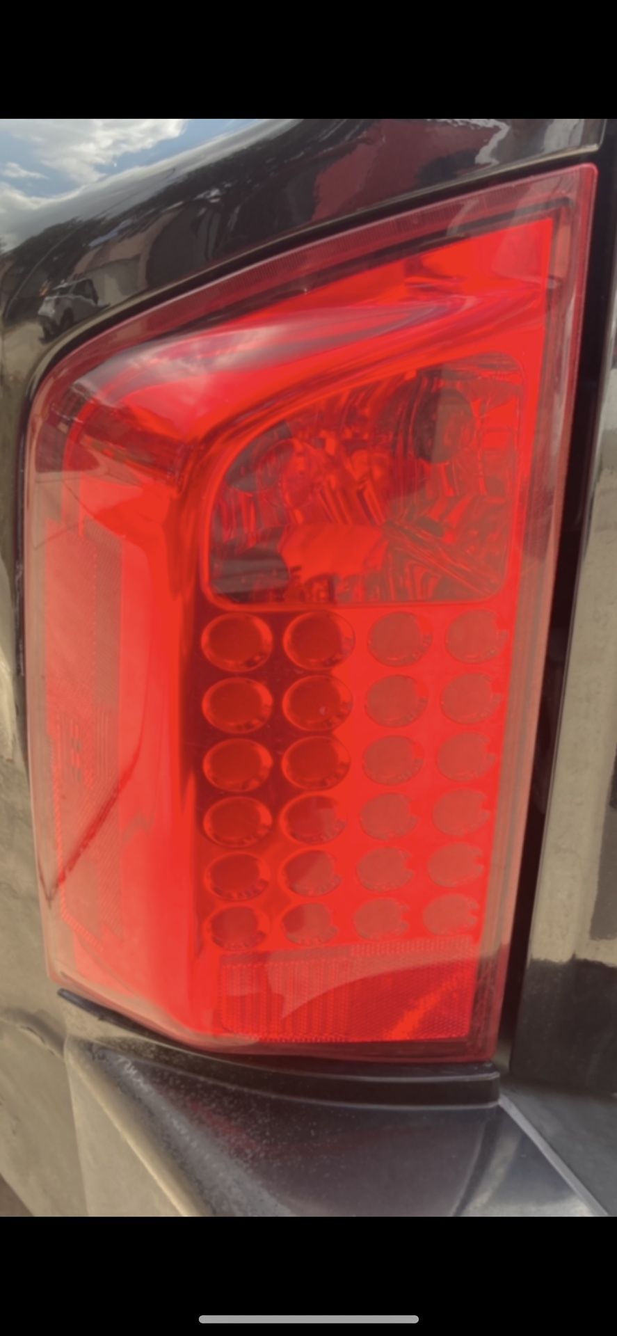 Tail Lights (Infiniti Qx56)