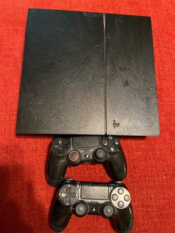 PS4 with 2 controllers