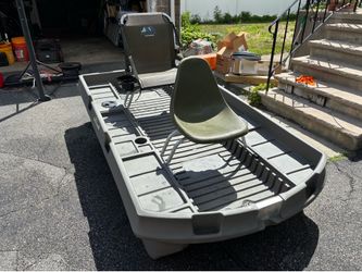 Bass Baby by Bass Hunter - Pontoon Fishing Boat (With Wheels)