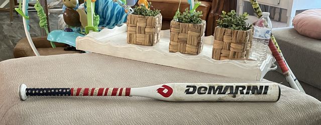 Demarini Tempest