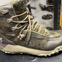 Under Armour Boots 