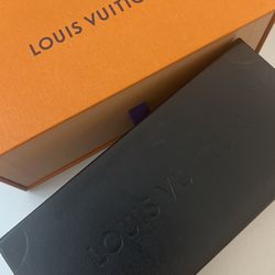 Louis Vuitton Cyclone Sunglasses New for Sale in Tucson, AZ - OfferUp