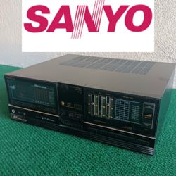 Rare SANYO JA V16 VE Integrated Amplifier 300 Watts NEEDS REPAIR.