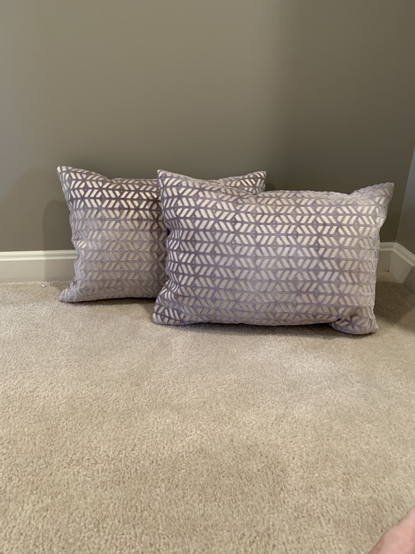 Decor Pillow - gray