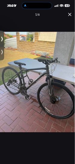 Trek Dual Sport 8.3 DS Hybrid Bike Hydraulic Disc Excellent Condition