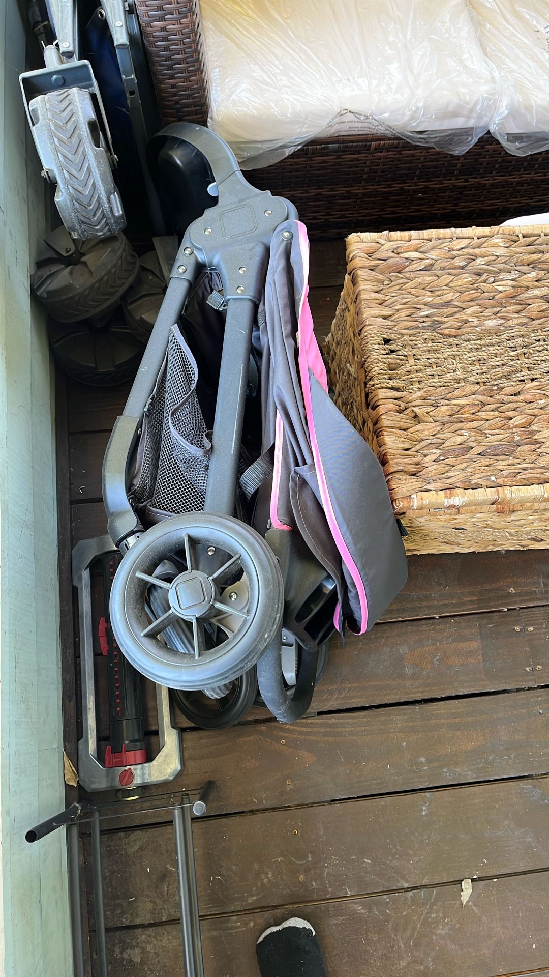 Minnie mouse stroller