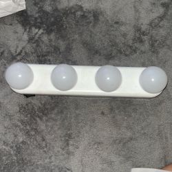 Battery Powered Lights With Suction Cups