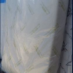 Mattresses 10" Brand New Queen Size Bed  Memory Foam Mattress Only || Colchon Queen de Esponja Memory Nuevo Colchones