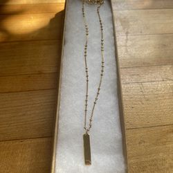 Gold Pendant Chain Necklace 