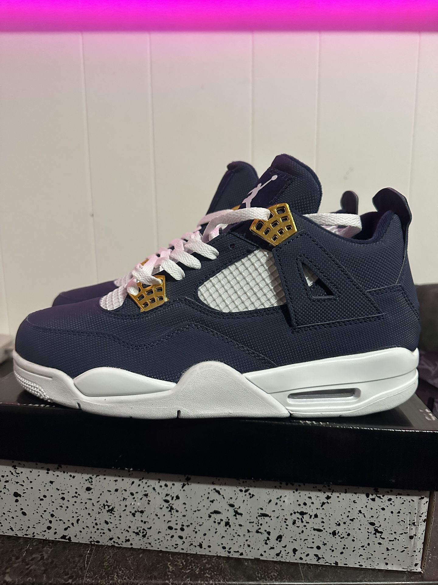 Jordan Retro 4
