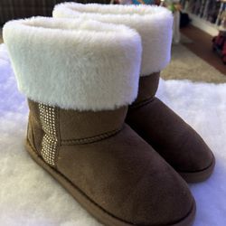 Young Girls Size 3 Fur Top Boots 