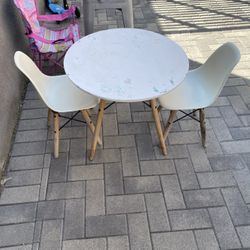 Kids Table And Chairs