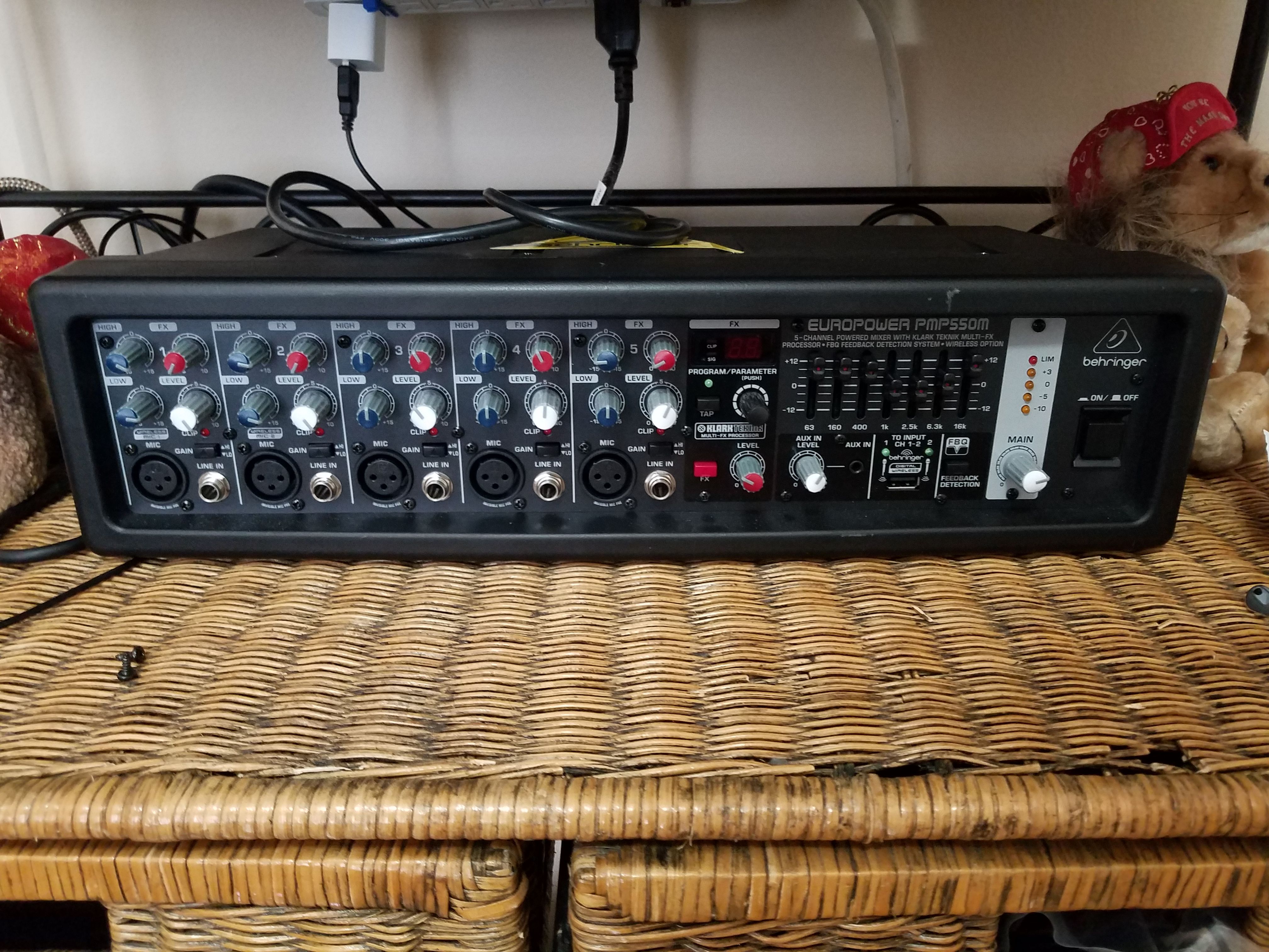 Beheringer pmp 550 mixer amp 500 watts