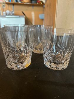 4 crystal glasses