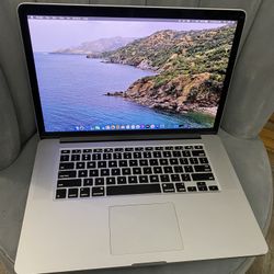 Macbook Pro 15 Inch Retina i7 Quad Core 512GB 8GB