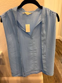 LOFT Pale Blue Sleeveless V-Neck Blouse Small New
