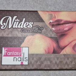 colección de polvos acrílicos de color nude de la marca Fantasy Nails. 