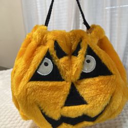 Vintage Dakin 1988  Pumpkin Halloween Bag with Jack-o'-Lantern Face#26