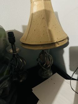 2 Lamps
