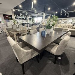 7 Pc Dining Table 