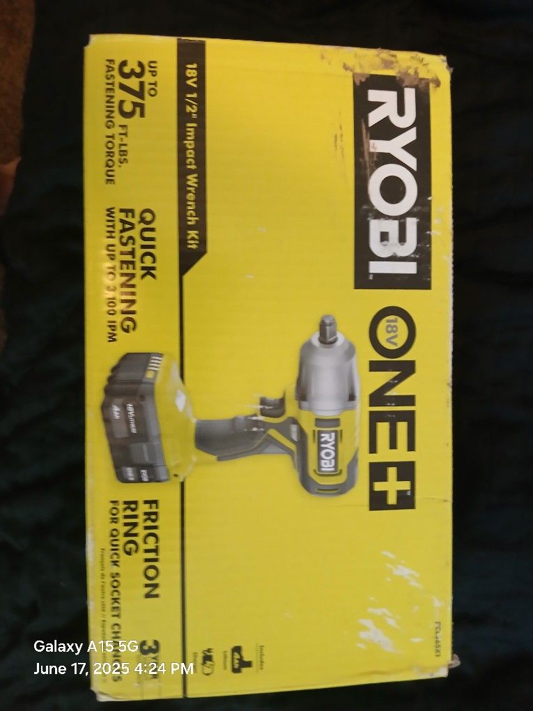 RYOBI ONE 18V 1/2 Imact Wrench Kit