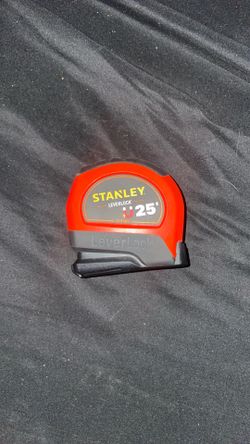 Stanley lever lock measuring tape