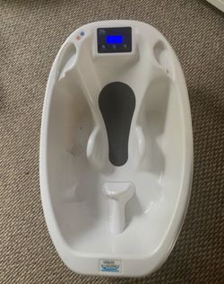 Baby Bath Tub “Aqua Scale” 3-in-1 Digital Scale, Water Thermometer