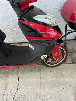 Speedfight Moped Scooter Black and Red - Forza