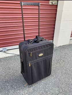 Rolling Luggage Travel Bag