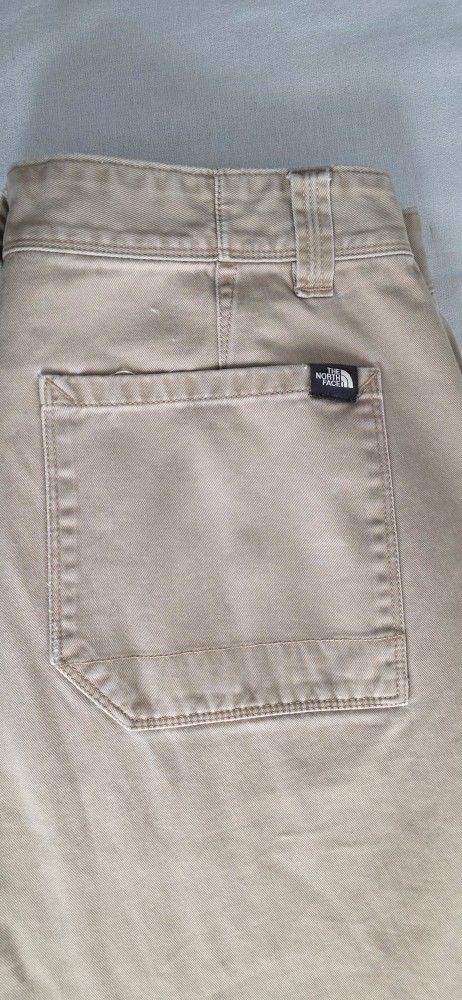 North Face Shorts Adult 32 Beige Mid Rise Casual Khaki Outdoors Shorts Mens 32