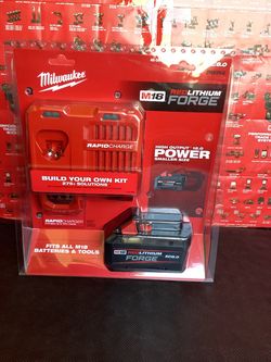 MILWAUKEE M18 18V LITHIUM-ION REDLITHIUM FORGE STARTER KIT WITH 8.0 AH BATTERY AND RAPID CHARGER