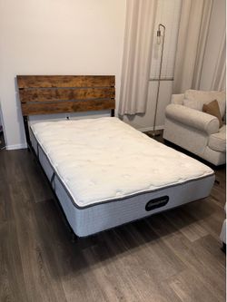 Beauty Rest full set matress