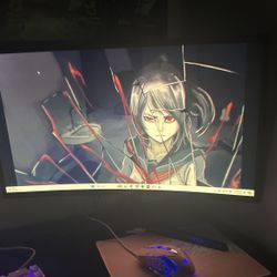 27” curved monitor