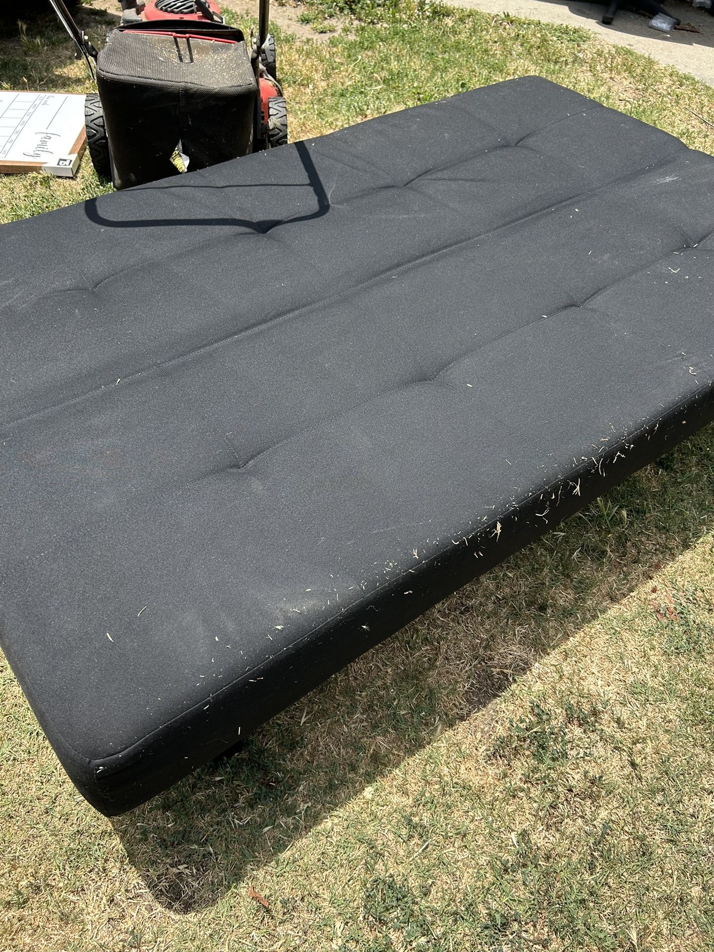 Black Futon