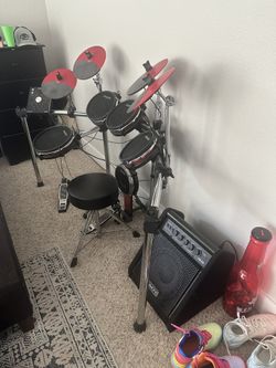 ALESIS COMMAND DRUM KIT W SIMMONS AMP