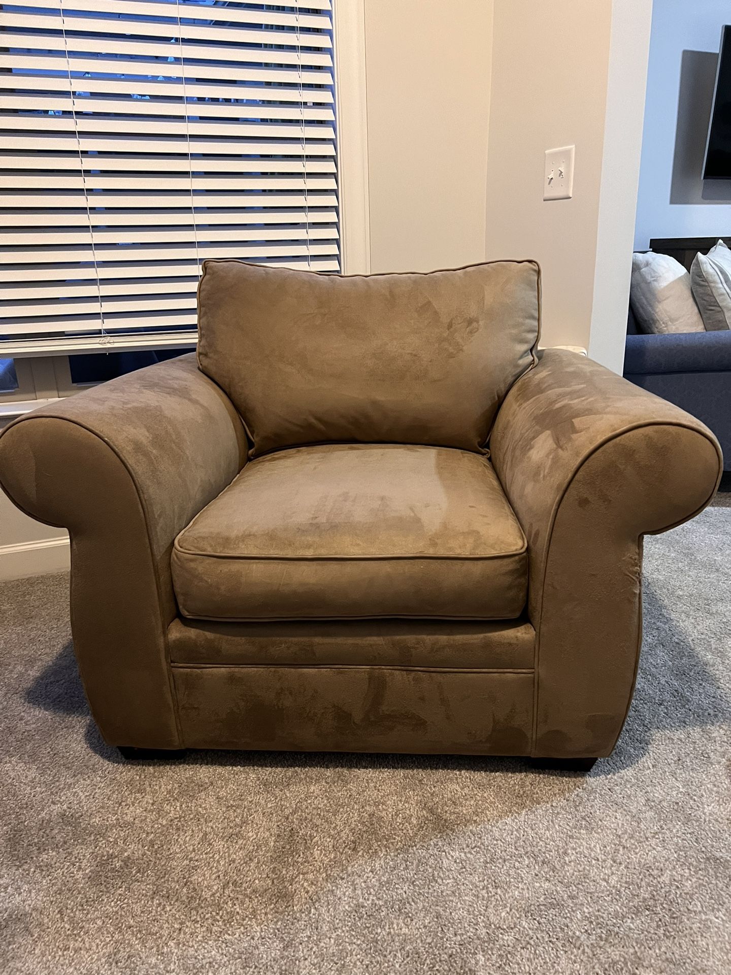 Oversized Chair And Ottoman