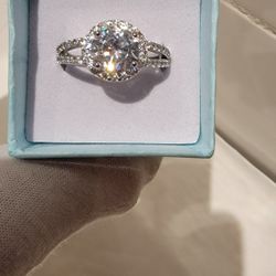 Luxury Diamond Cz Ring Size 9