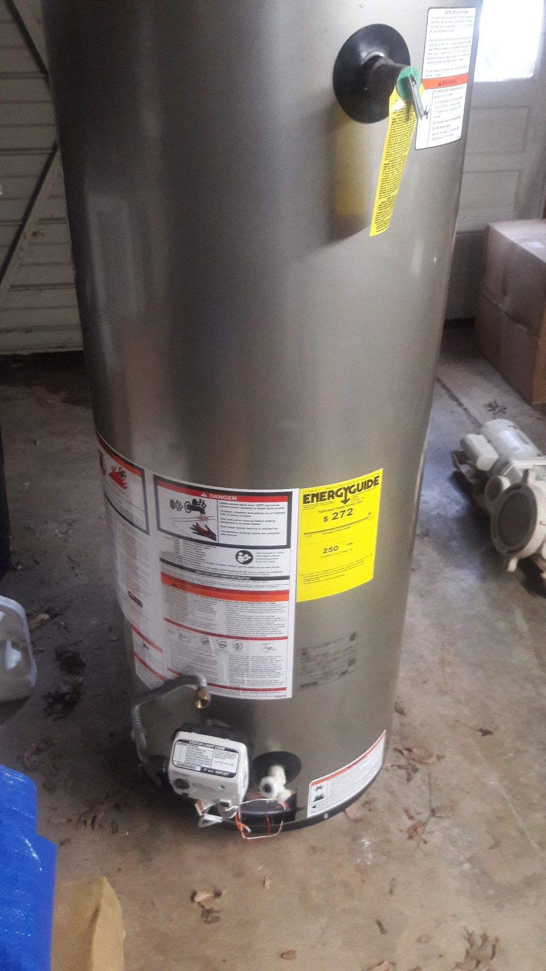 Whirlpool gas water heater Model # 50T10-40NG 400 for Sale in Knoxville, TN  - OfferUp