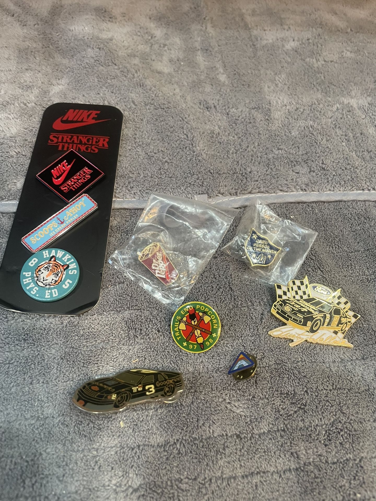 NIKE STRANGER THINGS PIN SET 3 HAWKINS SCOOPS AHOY Other Pins Dr Pepper Lot