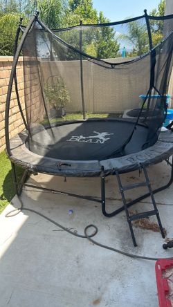 Free trampoline 8 feet